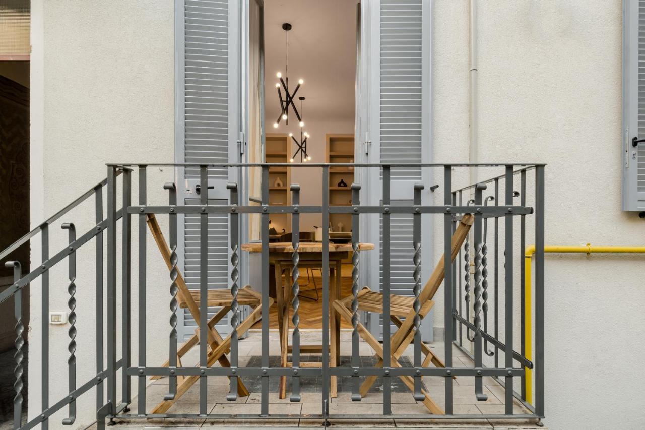 Casa Unica Milano - Elegant Apartment With Balcony - Centrale 1 Exterior photo